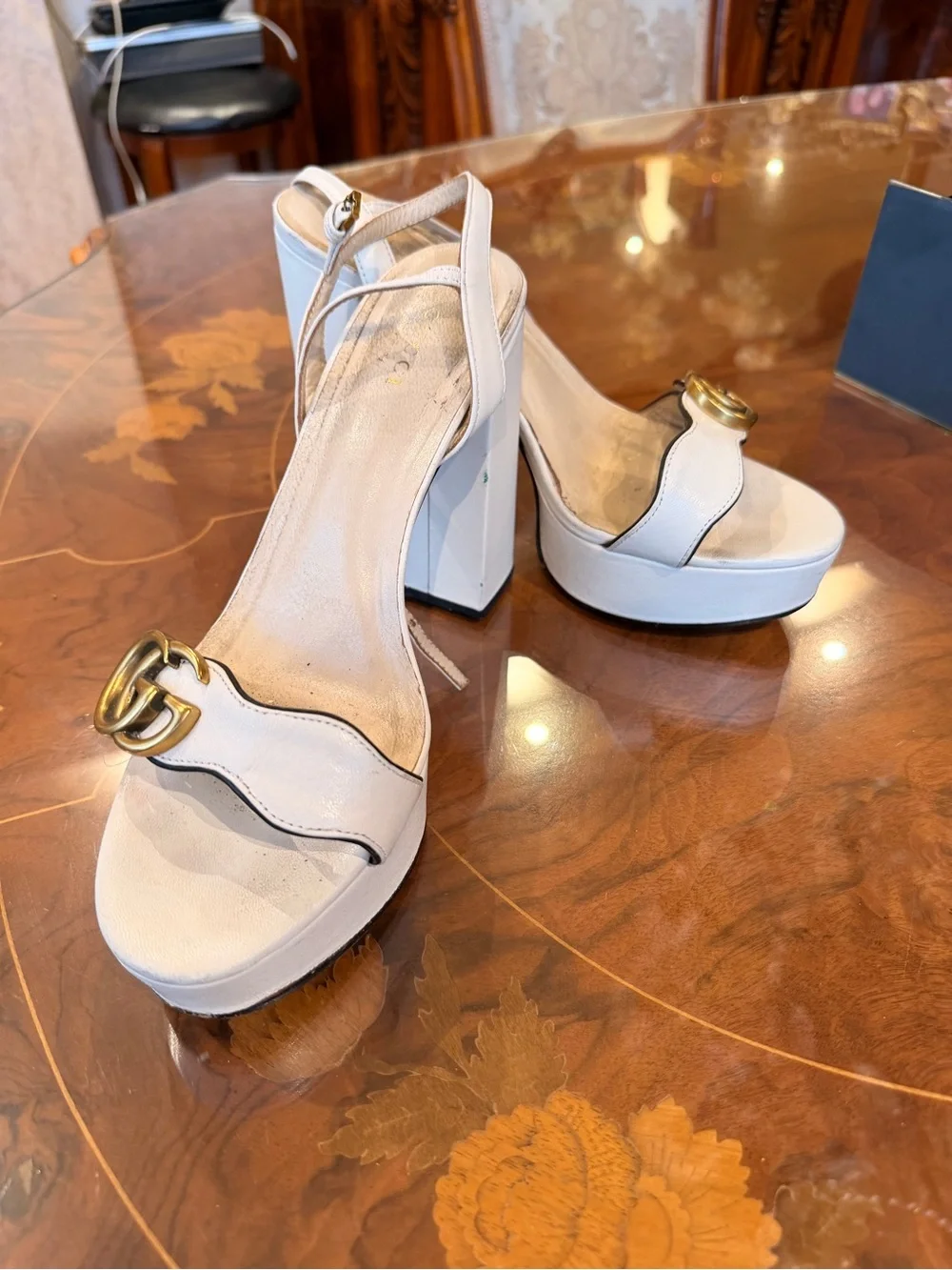 Gucci Cream Leather Block Heel Sandals with Gold Double G Sz 9.5